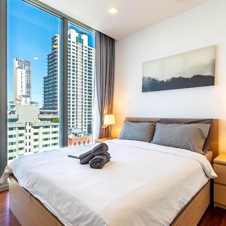 Hyde Sukhumvit 11 Branded Suites Bangkok Esterno foto