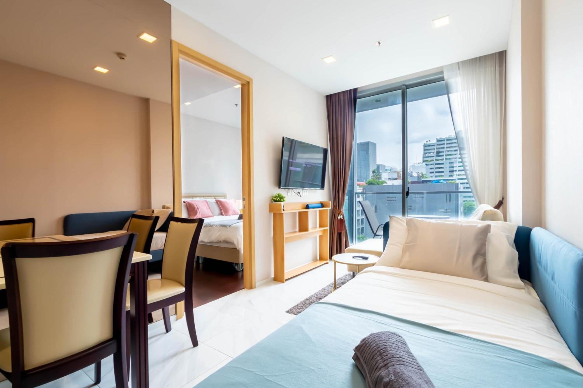 Hyde Sukhumvit 11 Branded Suites Bangkok Esterno foto