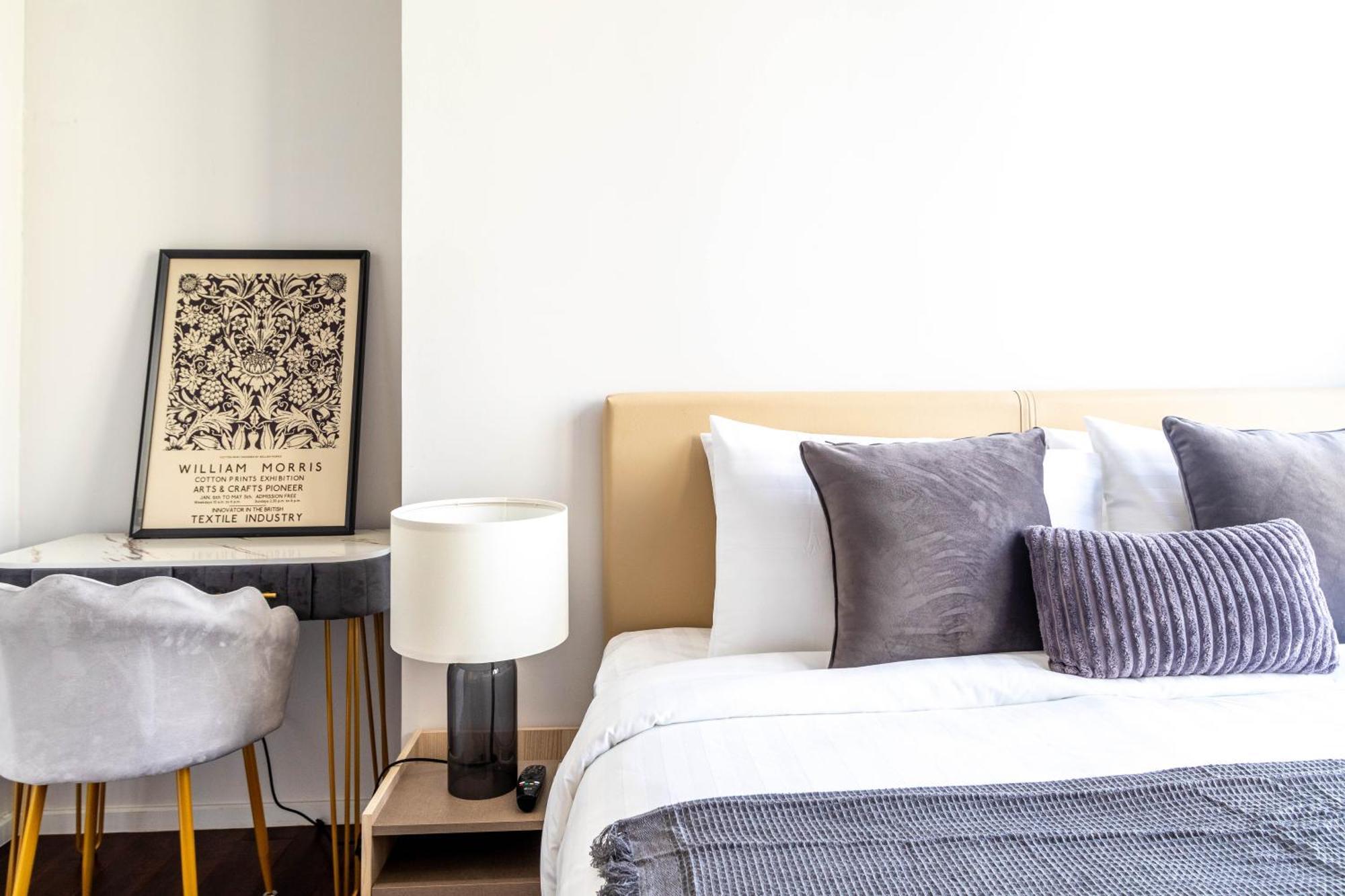 Hyde Sukhumvit 11 Branded Suites Bangkok Esterno foto