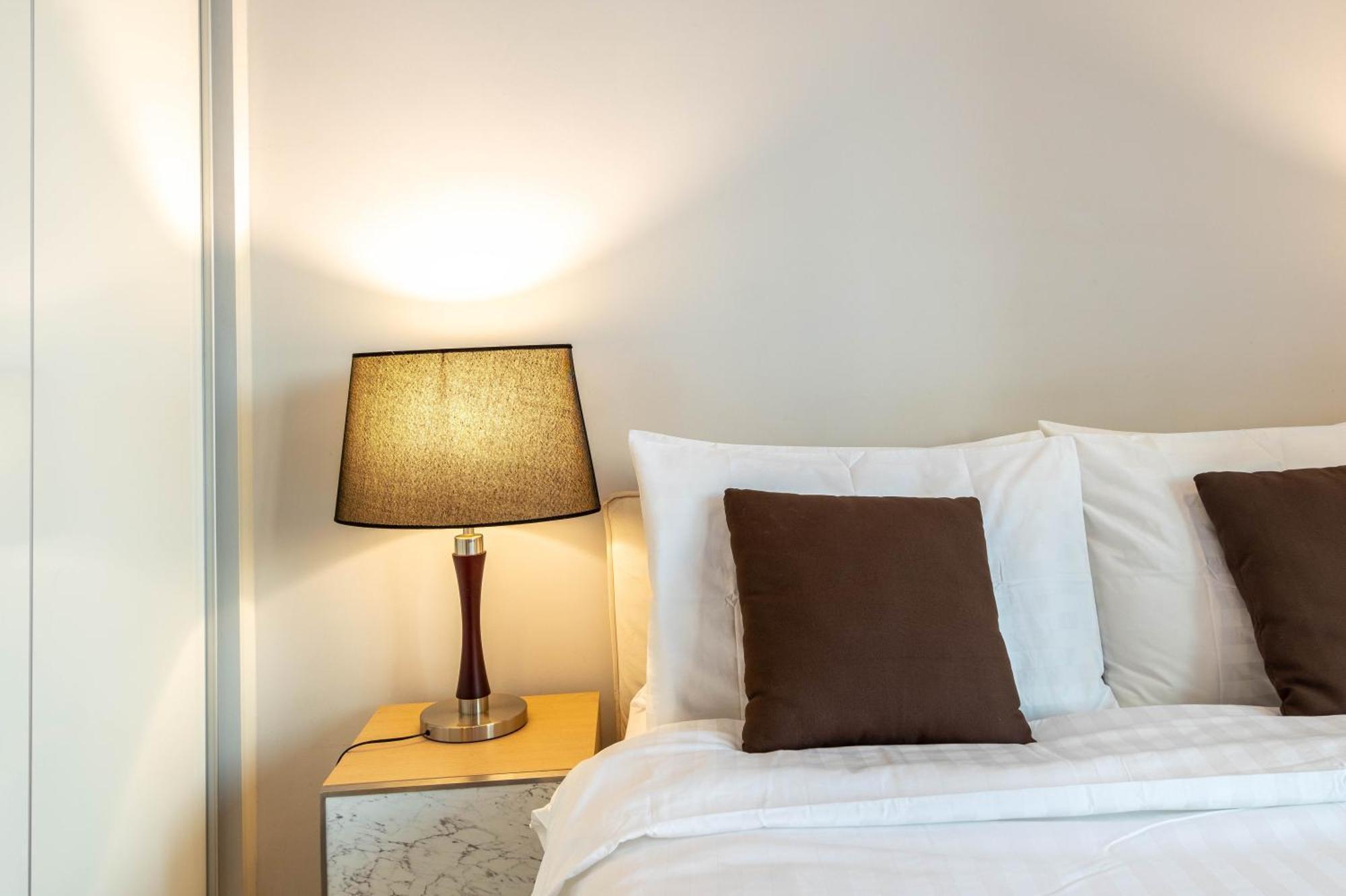 Hyde Sukhumvit 11 Branded Suites Bangkok Esterno foto